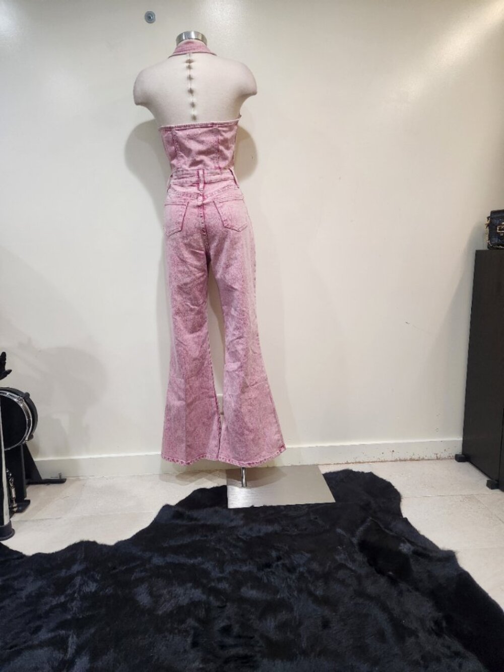 ππ¦UBER GORGE!ππ¦ Y2K Halter Flare Leg Jumpsuit in Acid Wash Pink Denim - Picture 5 of 12